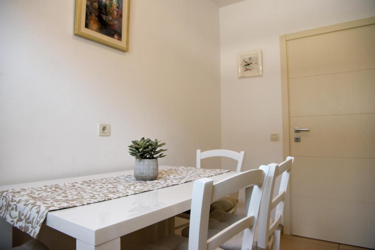 Apartments Sandra 포레치 외부 사진