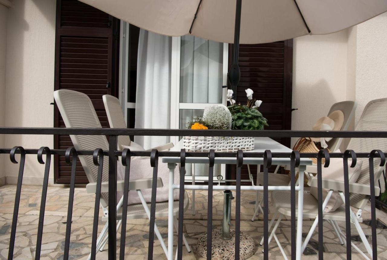 Apartments Sandra 포레치 외부 사진
