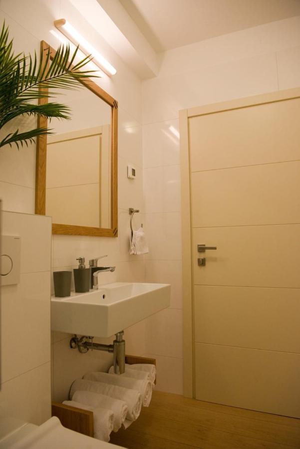 Apartments Sandra 포레치 외부 사진
